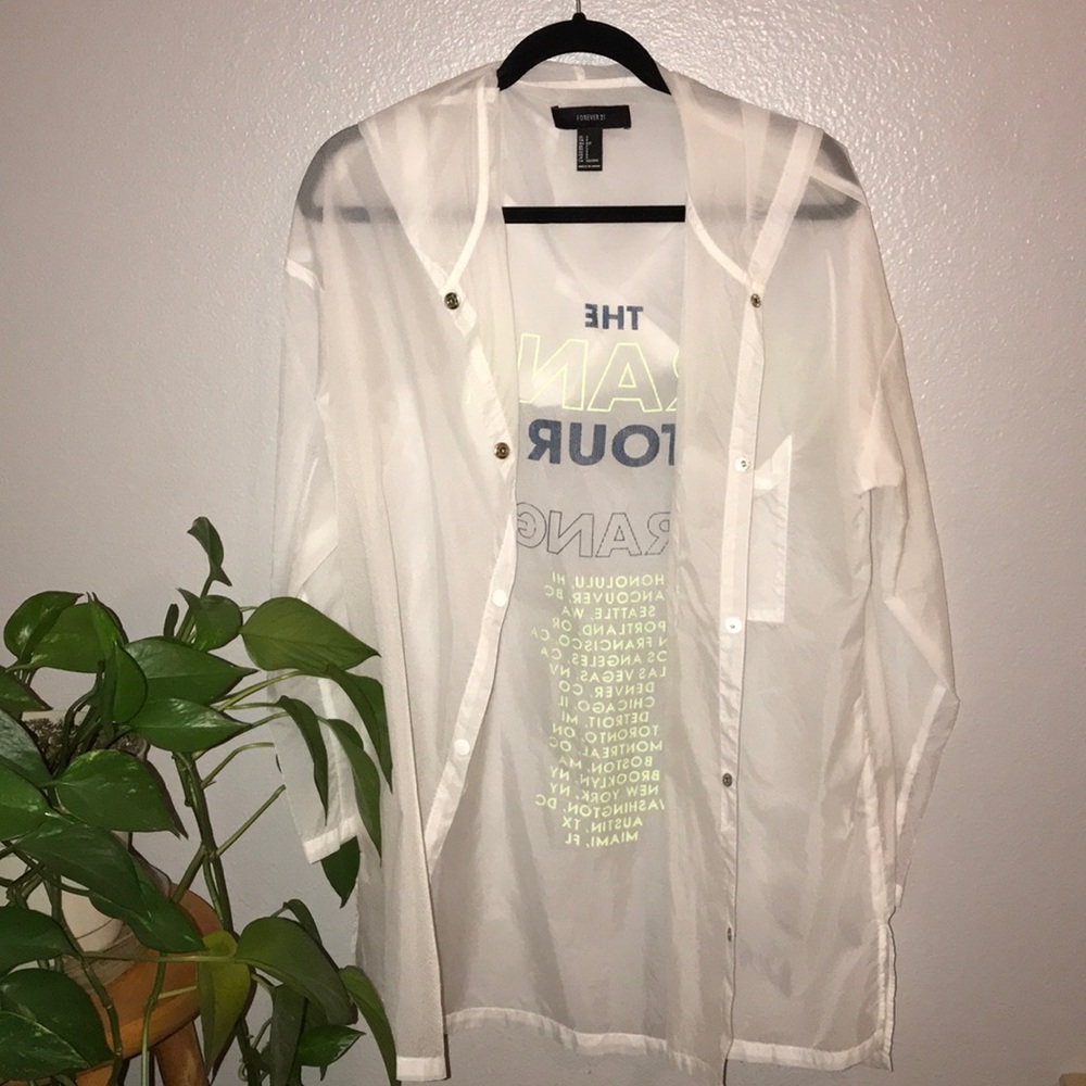 Lightweight running jacket